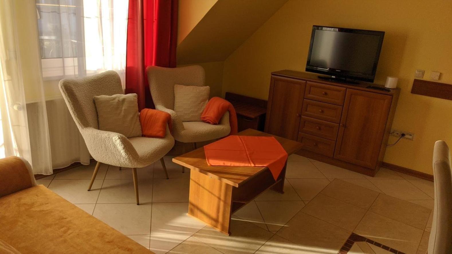 Appartement Club Unicum à Hévíz Extérieur photo